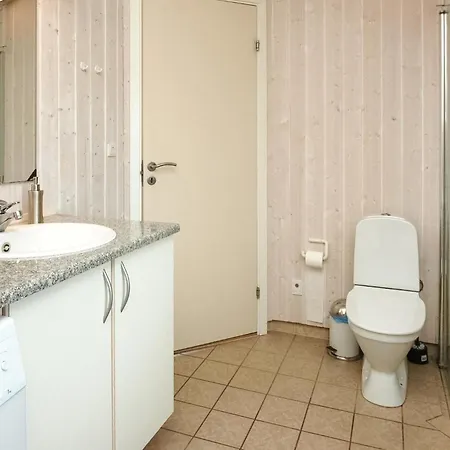 別荘 Pet Friendly Home In Haderslev With Sauna ハザスレウ