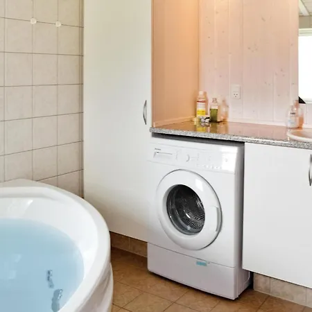 別荘 Pet Friendly Home In Haderslev With Sauna ハザスレウ